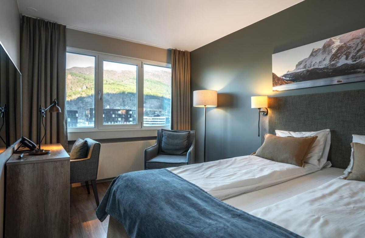 Thon Partnerhotel Forde Exteriör bild