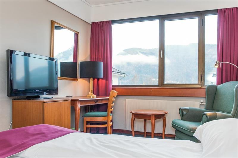 Thon Partnerhotel Forde Exteriör bild
